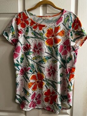 CUPIO~FLORAL~ROUND HEM~PULLOVER~M